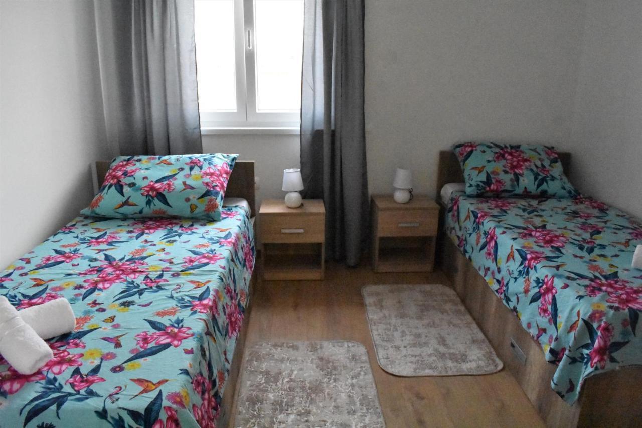 Apartmani Skorpion Kaštela Buitenkant foto