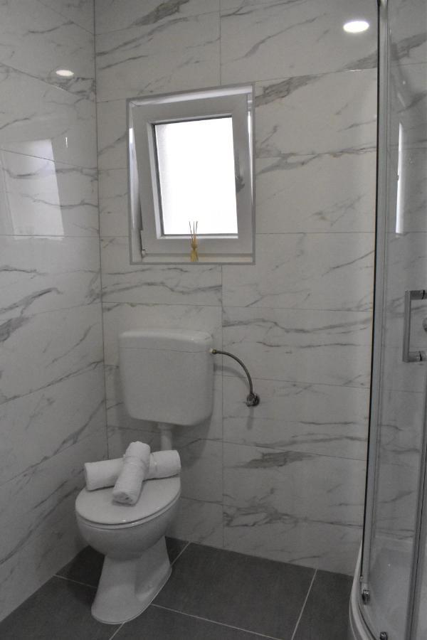 Apartmani Skorpion Kaštela Buitenkant foto