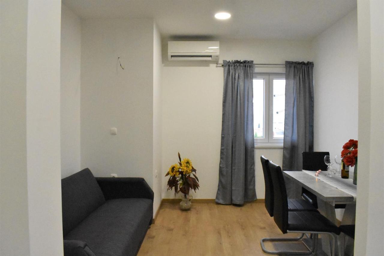 Apartmani Skorpion Kaštela Buitenkant foto