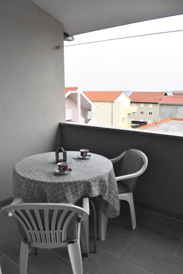 Apartmani Skorpion Kaštela Buitenkant foto