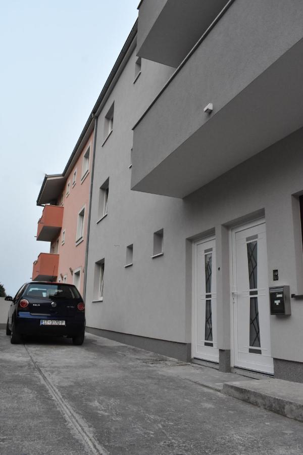 Apartmani Skorpion Kaštela Buitenkant foto