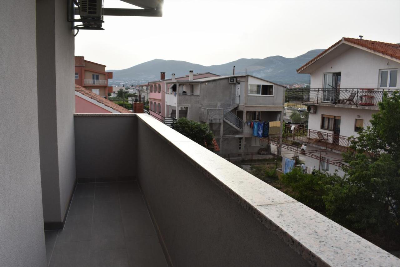 Apartmani Skorpion Kaštela Buitenkant foto